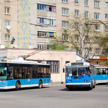 1214195 Тролейбус №4 і автобус №19 у Вінниці курсуватимуть за оновленим графіком