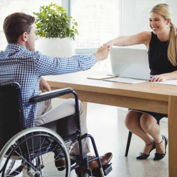 У Вінниці діє послуга супроводу при працевлаштуванні для людей з інвалідністю