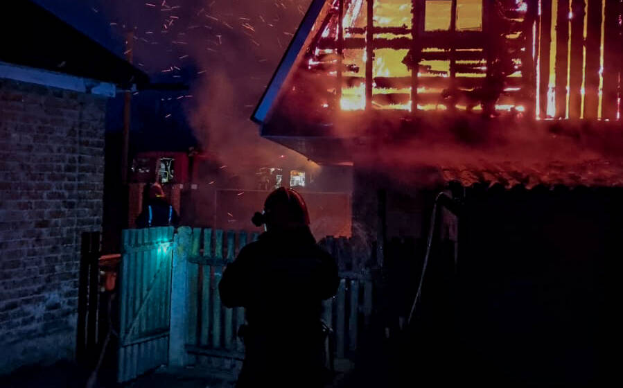 575174407_1306607298145490_5415699649414759883_n У Немирівській громаді горіла господарча будівля