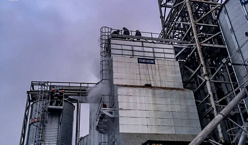 584449922_1317143723758514_3065525490612610775_n На Вінниччині сталися дві пожежі в зерносушарках