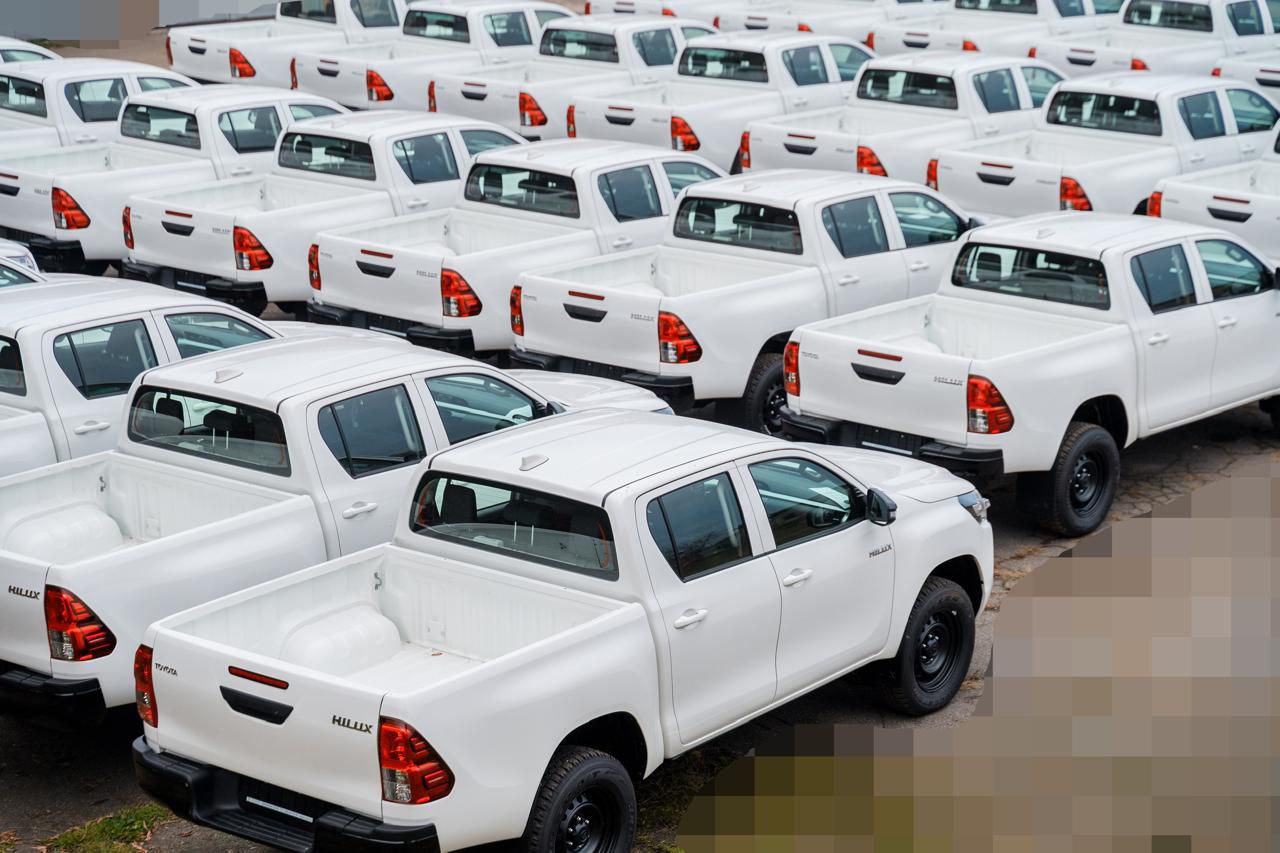 Ще 30 нових авто передає Міжрегіональний координаційний гуманітарний штаб Захисникам