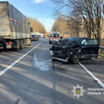 691860bbc0b14841843317 У Вінниці на об’їзній дорозі загинула жінка в ДТП