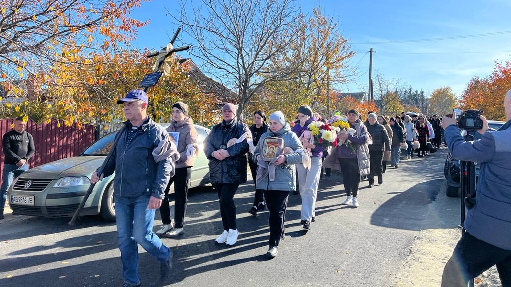 На Вінниччині прощалися із 7-річною дівчинкою, яка загинула внаслідок атаки РФ
