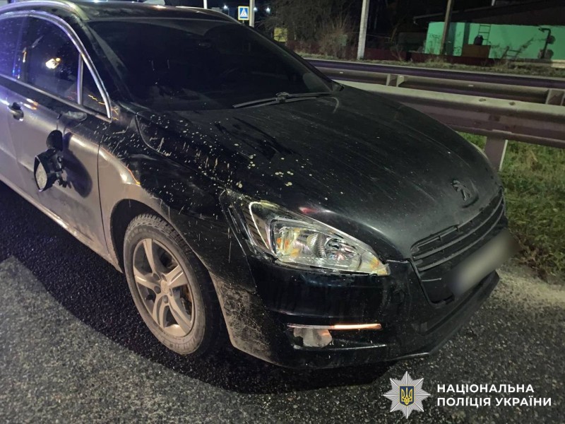 На нерегульованому переході в Якушинцях водій збив двох пішоходів