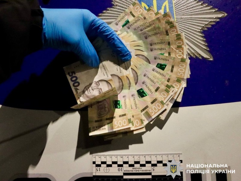 Поліція Вінниці затримала крадія, що виніс гроші з офісного приміщення