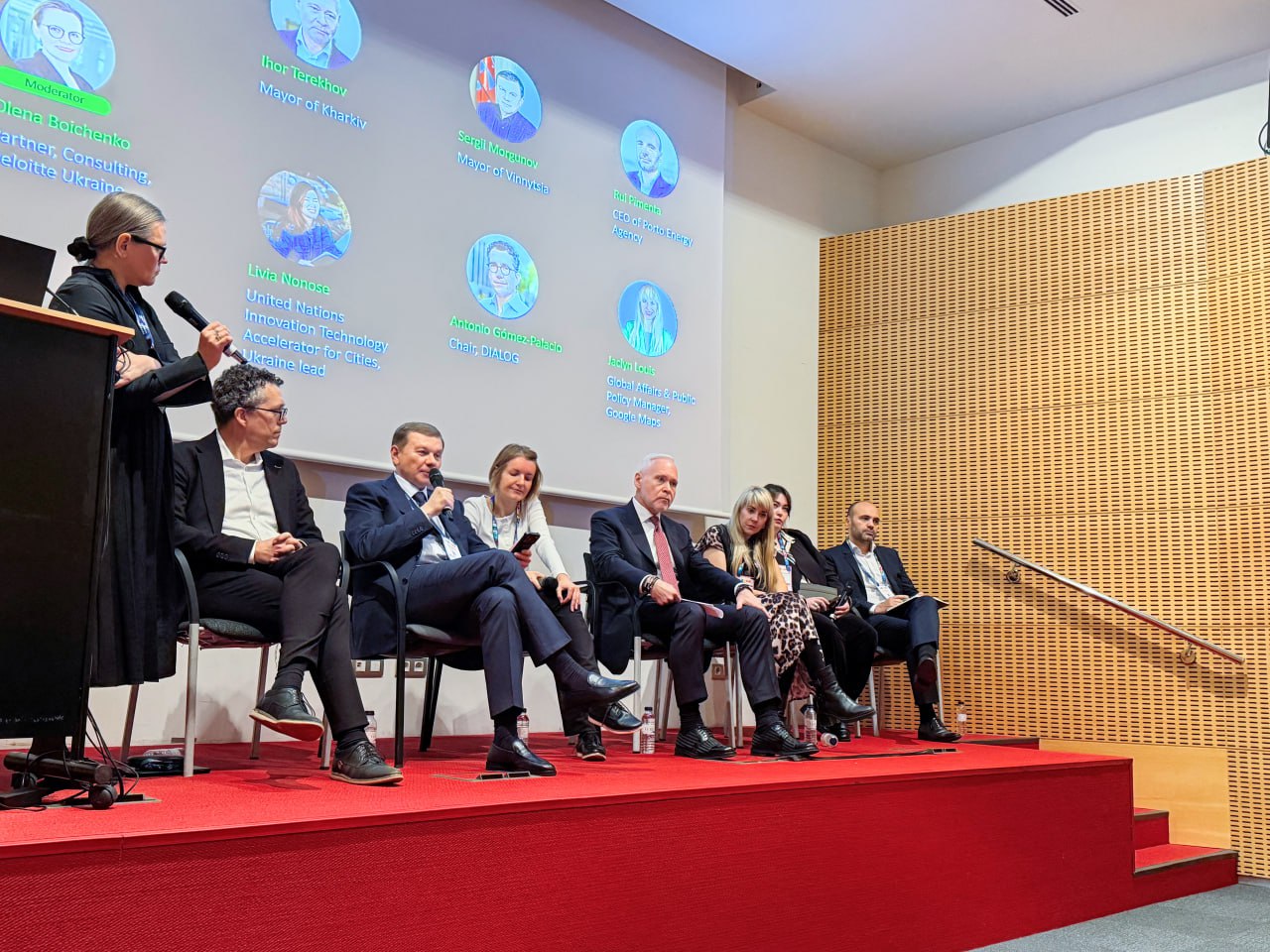Вінниця представила свій досвід на Всесвітньому конгресі розумних міст