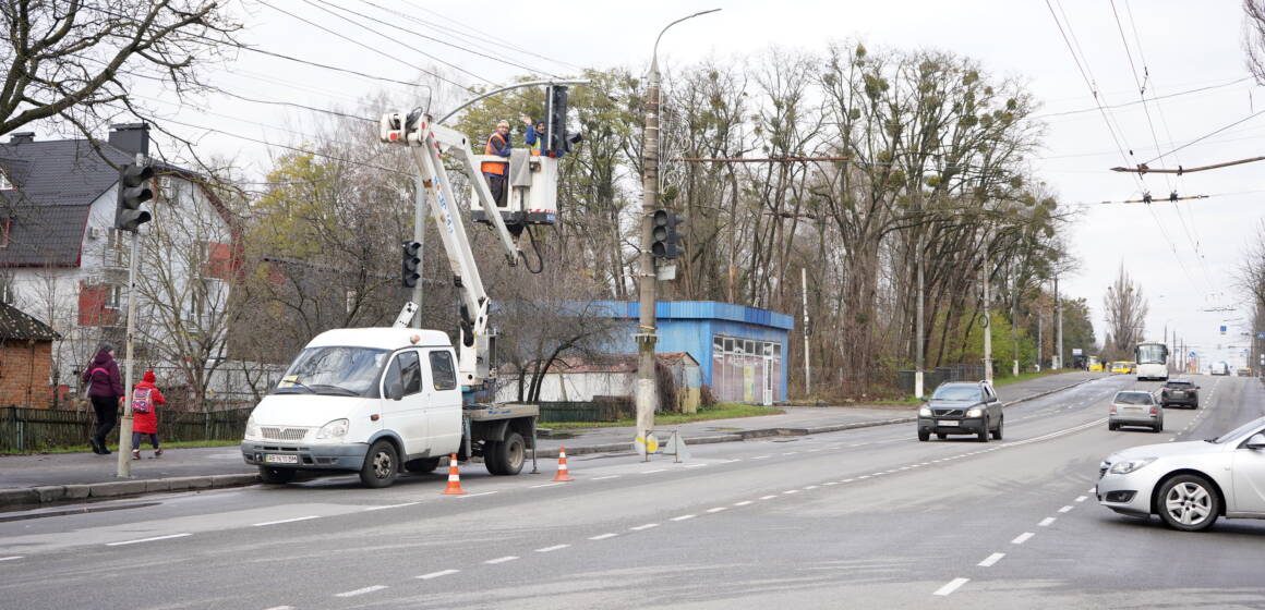 У Вінниці встановлюють пішохідні світлофори та оновлюють переходи для підвищення безпеки руху