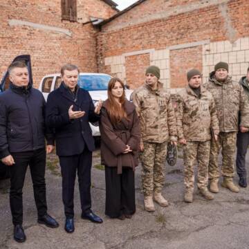 Ще два нових автомобілі передав захисникам Міжрегіональний координаційний гуманітарний штаб