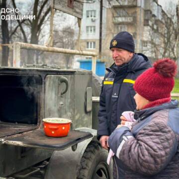 1aa9cdd8-a240-4a81-b1ce-c077469d3483 Рятувальники підтримують Одещину