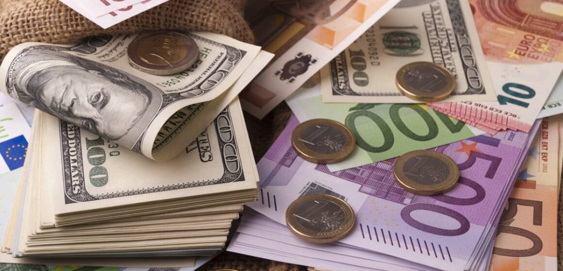 27-3 Скільки коштує євро, долар та злотий у вівторок, 30 грудня