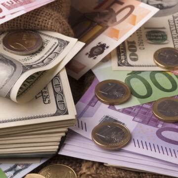 27-3 Скільки коштує євро, долар та злотий у вівторок, 30 грудня