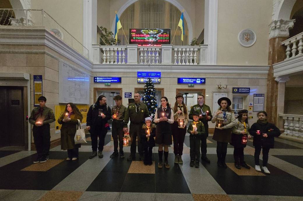 До Вінниці привезли Вифлеємський вогонь миру