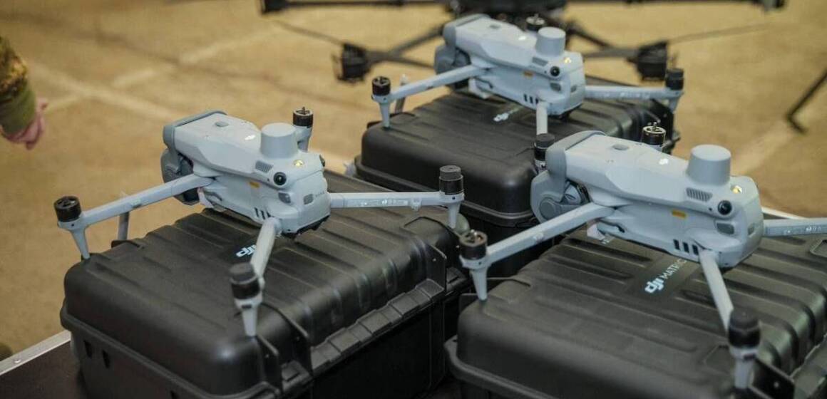 4e8a61e460f8a7539ae6e23fda33f6e6 Міжрегіональний координаційний гуманітарний штаб вкотре підсилив оборонців необхідною технікою для виконання бойових завдань