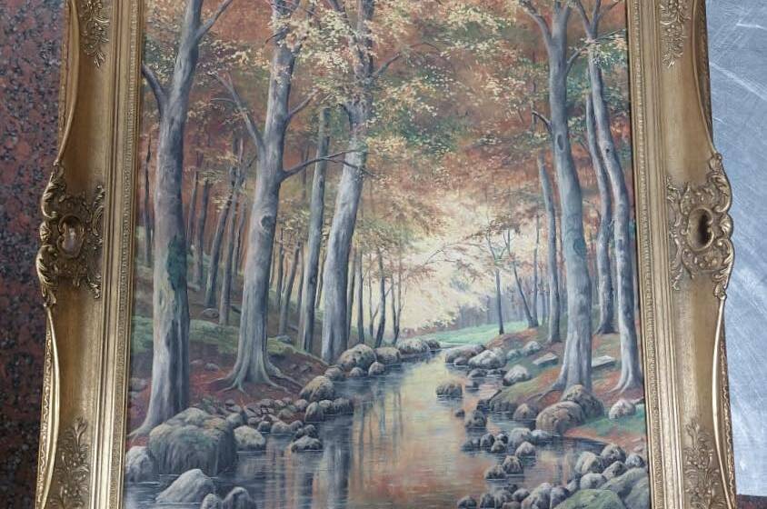 597531121_1726085638311710_1533038357883033292_n На Вінниччині митники вилучили картини у громадянина Молдови