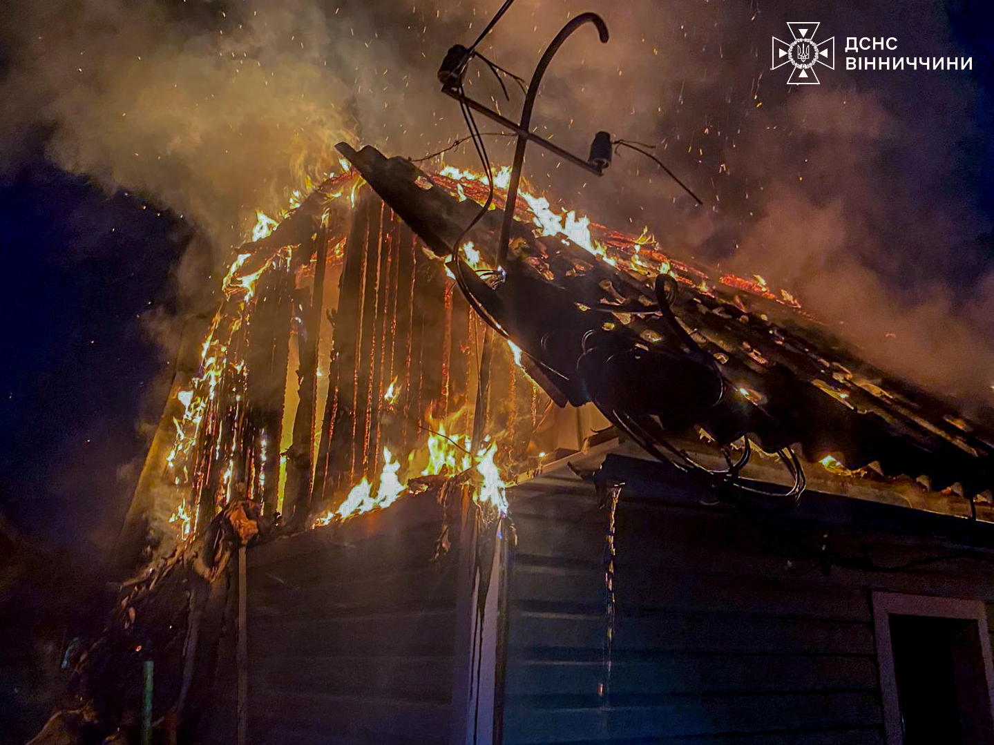 П’ять пожеж за добу: на Вінниччині горіли будинки та вантажівка