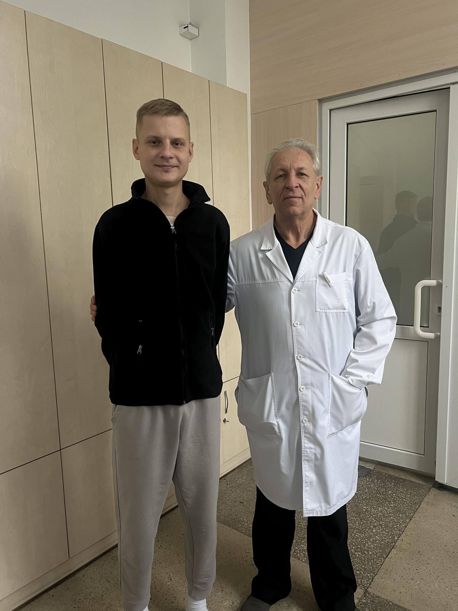 Забрали кров і на 20 хвилин зупинили кровообіг: як лікарі врятували вінничанина