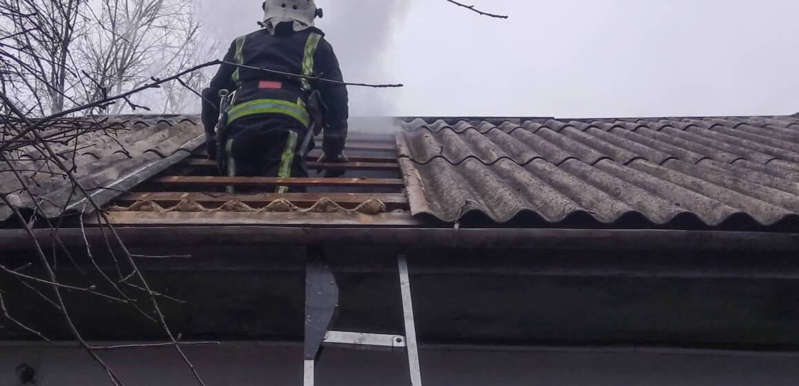 603923225_1343268731146013_4550565793323093199_n Від пічного опалення до зерносушарки: вінницькі рятувальники приборкали вісім пожеж