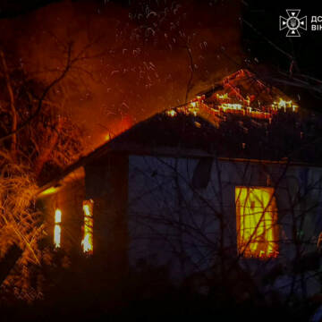 Дві смертельні пожежі за добу: на Вінниччині загинули власники будинків