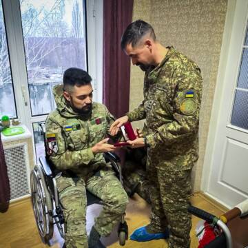 607461143_1192796379705728_98325882984757392_n Гвардійці “Червоної Калини” привітали поранених побратимів