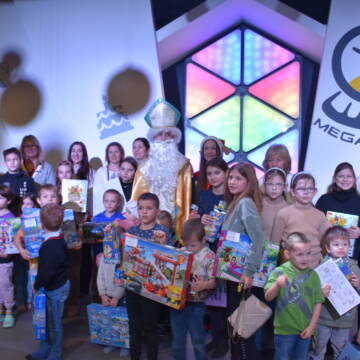 DSC_0454 Для дітей, які опинилися в складних життєвих обставинах влаштували розвали до Дня Миколая