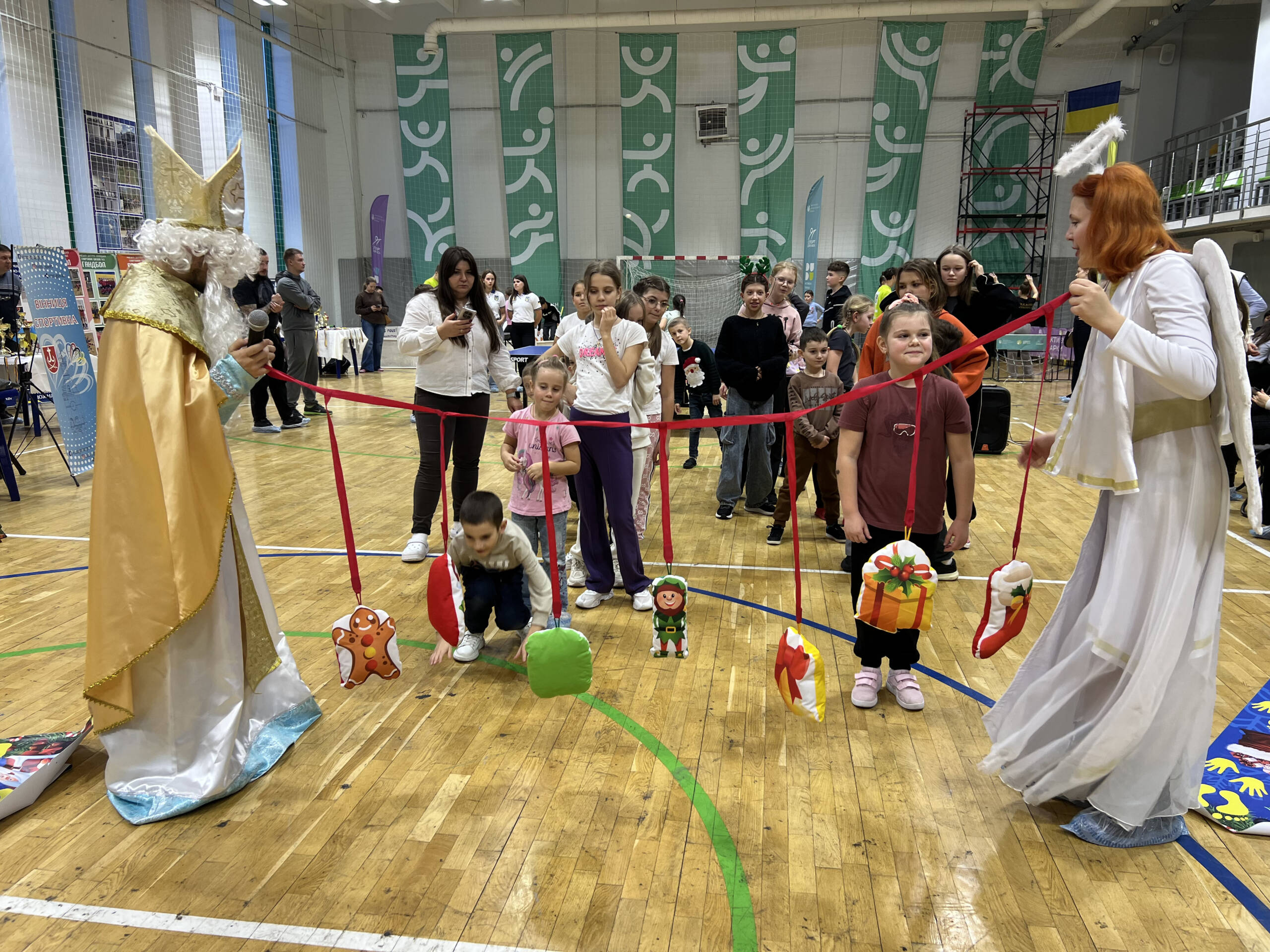 У Вінниці провели спортивну акцію до Дня Святого Миколая для дітей полеглих та зниклих безвісти оборонців