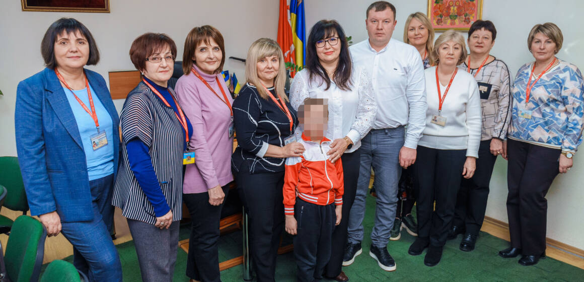 SER09749 У Вінниці 7-річного хлопчика влаштували до патронатної родини Тишкевичів