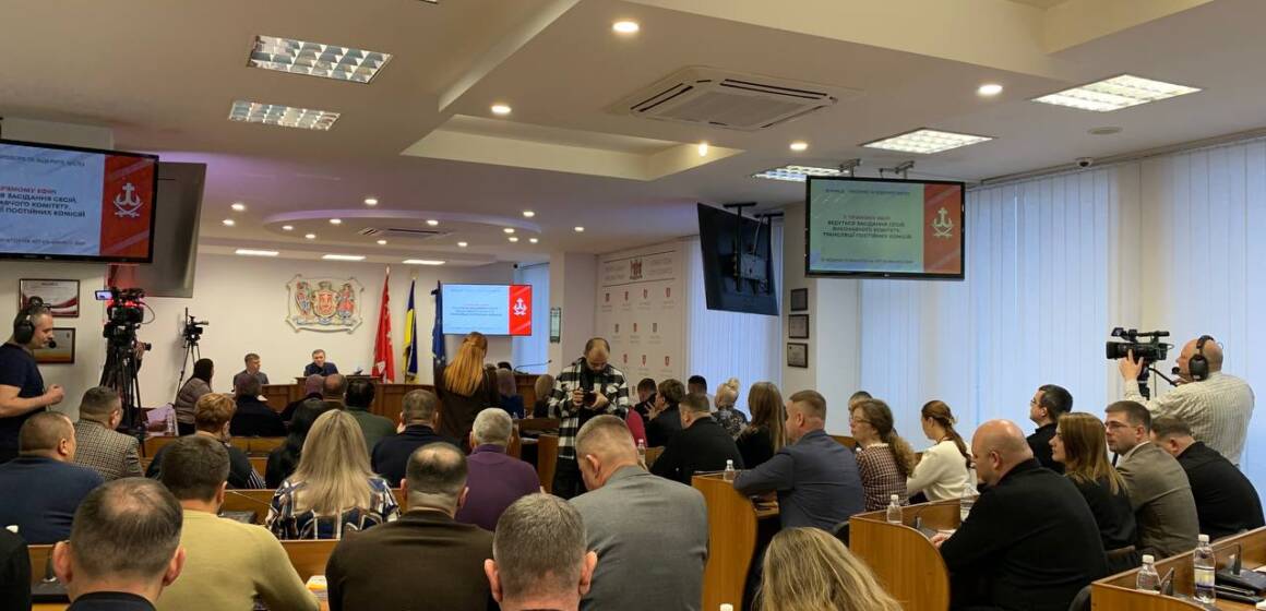 У Вінниці розпочались сесії міської та обласної рад – звітують керівники