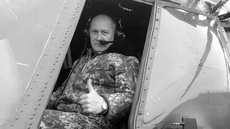 Здійснив авіапрорив на “Азовсталь”: через авіатрощу Мі-24 загинув Герой України Олександр Шемет