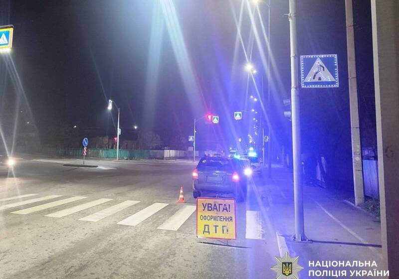 На нерегульованому переході у Вінниці автомобіль збив школярку