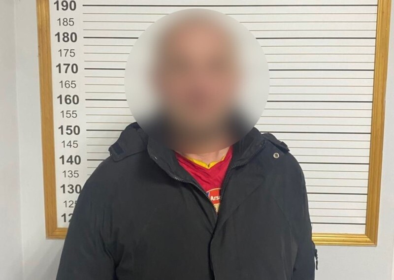 У Вінниці чоловік викрав планшети з вітрини торговельного закладу