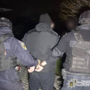 v15_cb15a47a5b4981138be8a901bf4a58ec На Вінниччині поліція затримала банду, що вимагала у підприємців понад $200 тис.