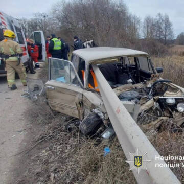 АВАРІЯimgonline-com-ua-convert6C99BlhrI1Gk У жахливій аварії на Вінниччині загинув водій ВАЗ