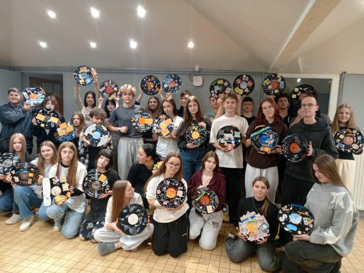 Діти Героїв із Вінниччини повернулися з освітньої подорожі до Франції