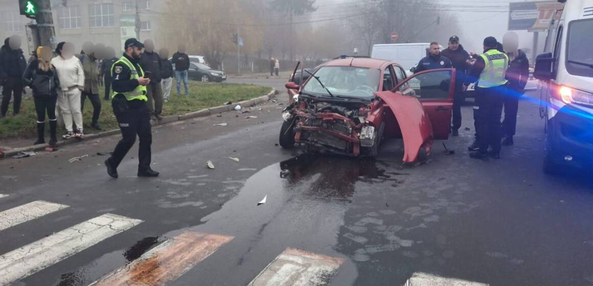 Аварія з потерпілими у Вінниці: поліція повідомила деталі ДТП на Юності