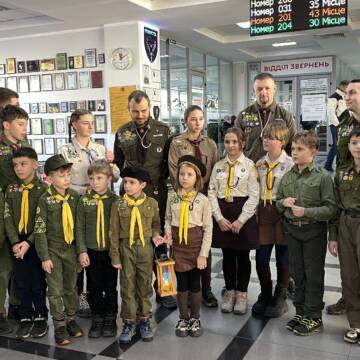 У Вінницьку міську раду привезли лампадку з Вифлеємським вогнем Миру