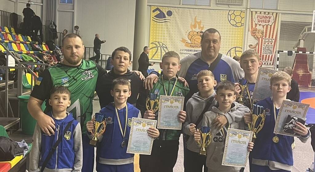 Вінницькі борці привезли високі нагороди із Всеукраїнського турніру