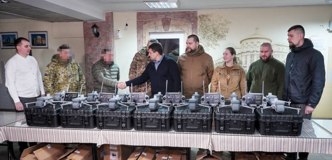 06_VIN00024 Вінниця передала потужні дрони DJI Matrice одразу п’яти бойовим підрозділам