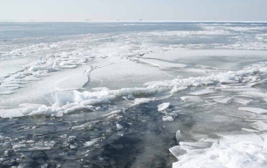 Рятувальники попереджають вінничан про небезпечний лід на водоймах