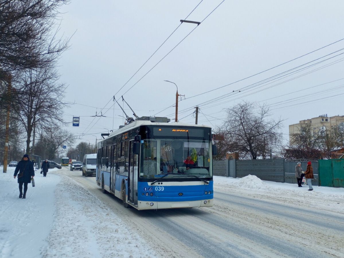 У Вінниці тимчасово збільшили інтервали руху трамваїв і тролейбусів