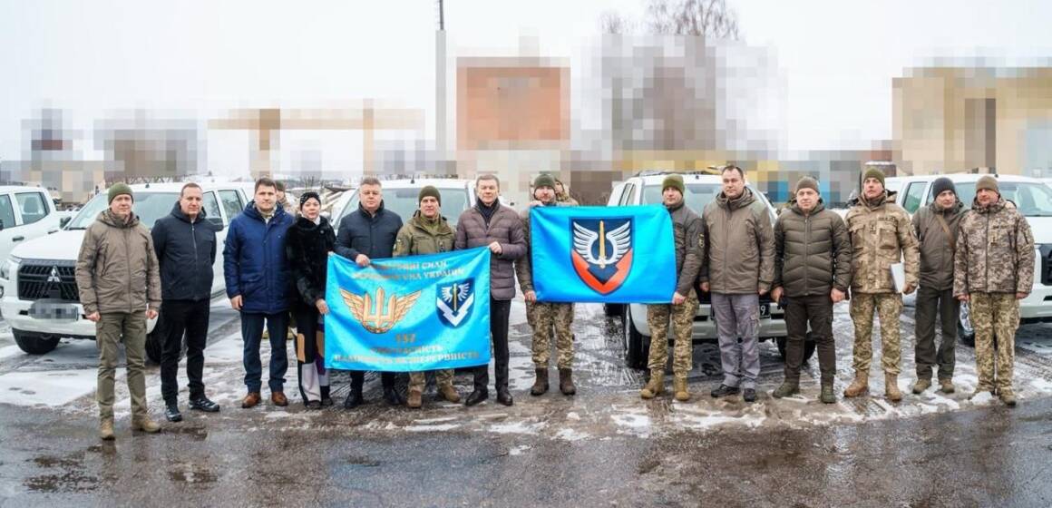 Міжрегіональний координаційний гуманітарний штаб передав захисникам неба перехоплювачі «шахедів» Sting та Interceptor, автомобілі та інше обладнання