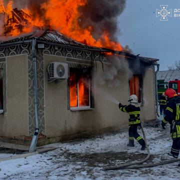 На Вінниччині горіли приватні будинки та їдальня