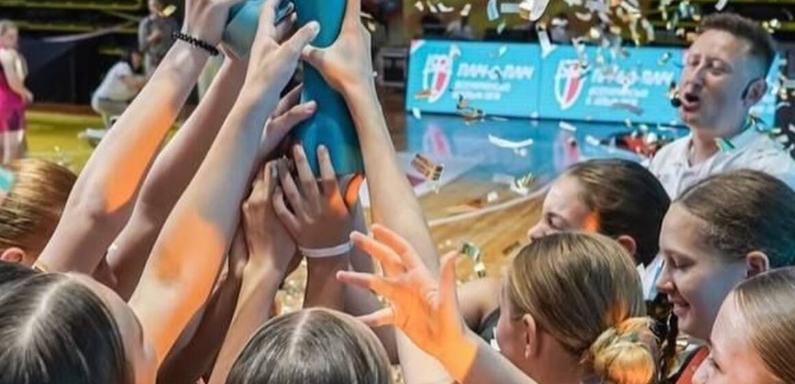 610198250_17851216107614049_4111695666249456382_n Футзал, баскетбол та черлідинг: вінницьких студентів кличуть до ліг «Пліч-о-пліч»