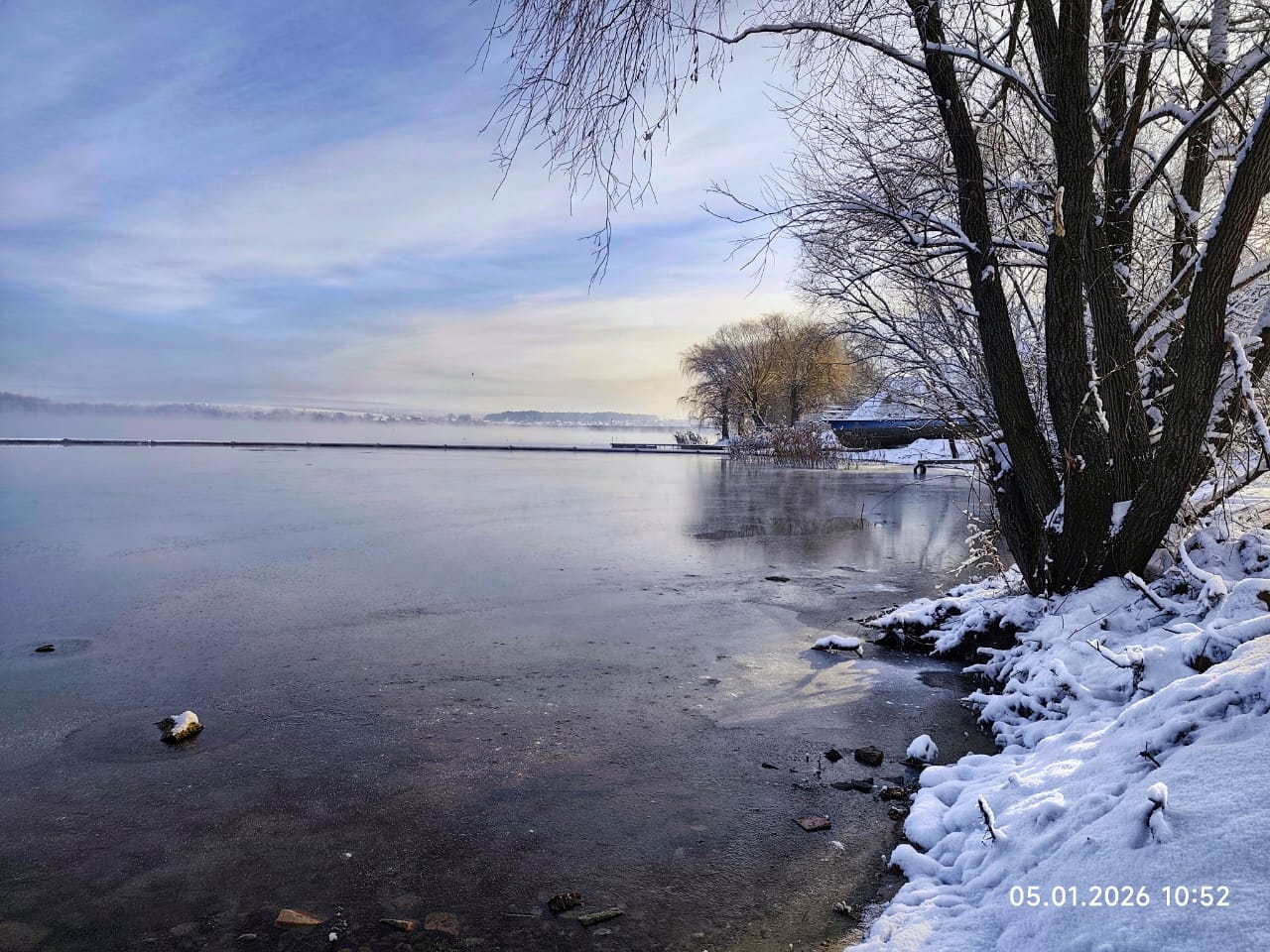Мороз стримує забруднення: що відбувається на Ладижинському водосховищі