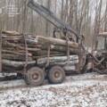 Викрили вивезення деревини без документів із Вороновицького лісництва