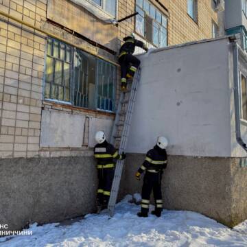 616750355_1369141288558757_113286420333295391_n За зачиненими дверима — тиха біда: надзвичайники Вінниччини рятували літніх людей