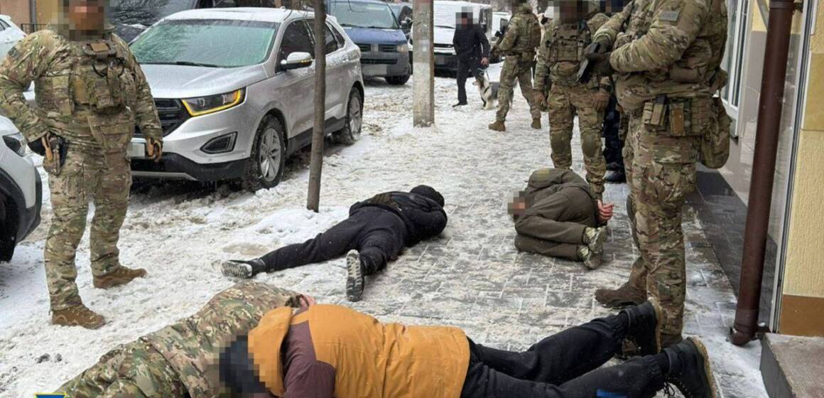 616948959_1344880281008402_36902853413726445_n СБУ та Нацполіція викрили у Вінниці угруповання, що продавало ухилянтам фейкові посвідчення «добробату»