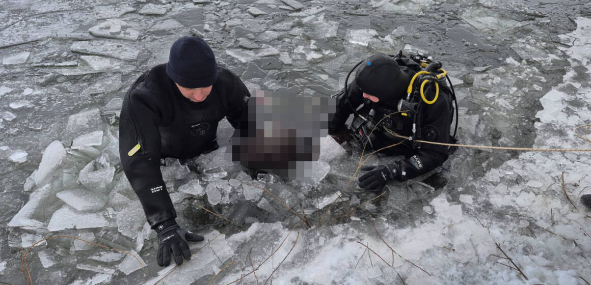 622933321_1376379984501554_3918035000766299511_n У Ладижині з Південного Бугу дістали тіло рибалки, який напередодні провалився під кригу