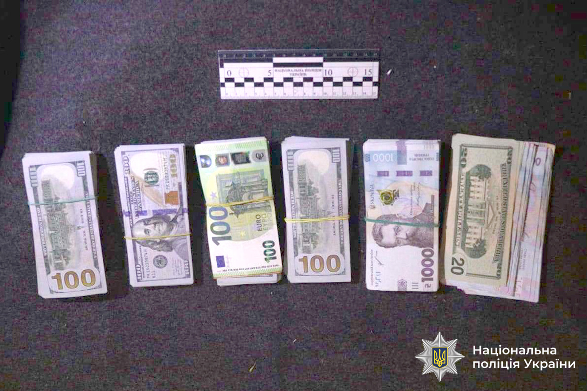 Видурили 1,8 мільйона: на Вінниччині затримали псевдосиловика, який ошукав пенсіонерку