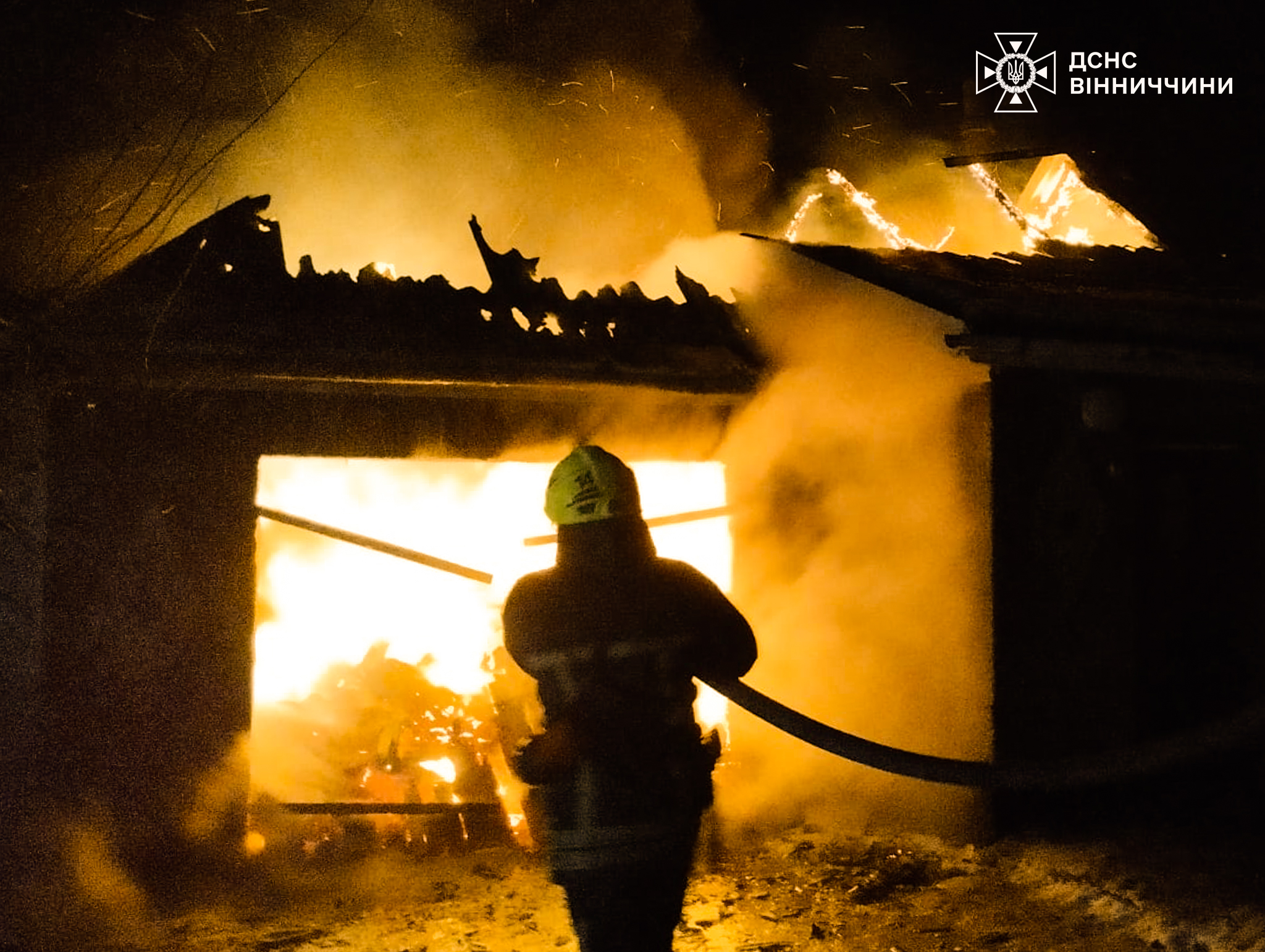 Склади, оселі та прибудови горіли на Вінниччині