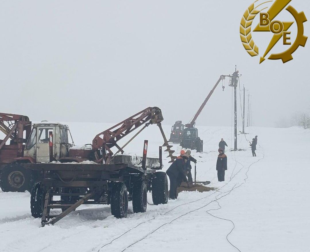 Енергетики  четверту добу безупинно відновлюють електропостачання